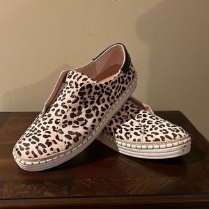 Jslides size 10 Cheetah print